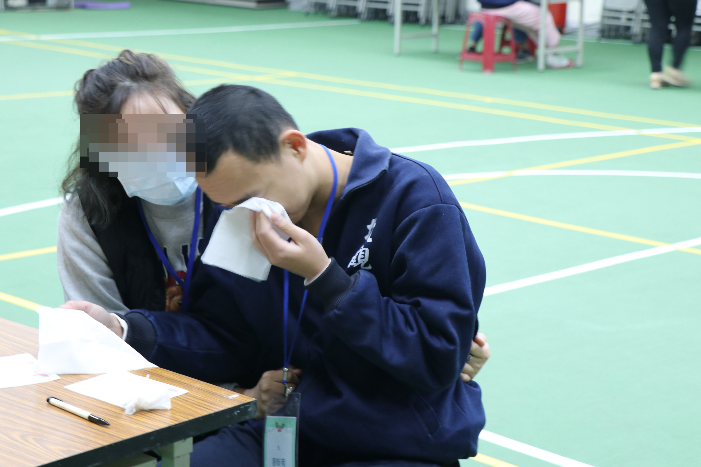 Teenager confesses past behavior