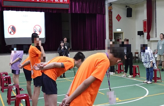 引導少年與家屬正向溝通