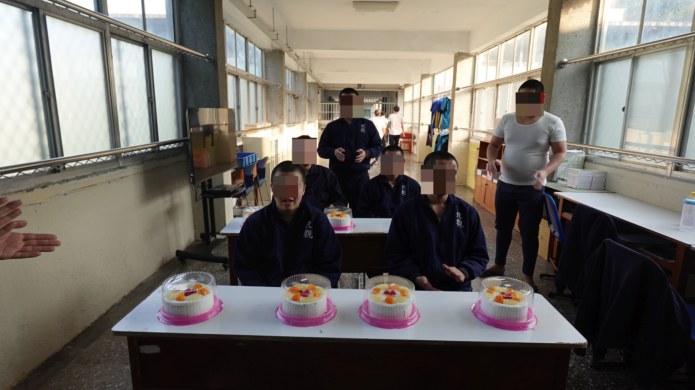 當月壽星接受同學祝福